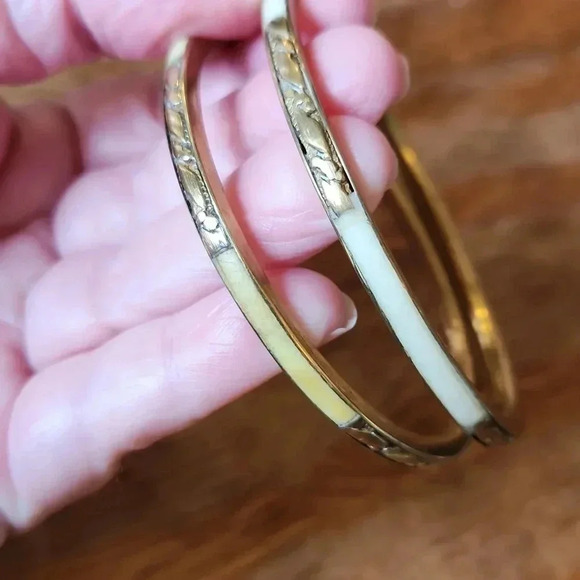 Vtg bone & brass bangle bracelet set - Picture 6 of 9